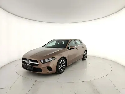 Usata Mercedes A180 Business 116 CV (85 kW) 2022 Rosso Berlina