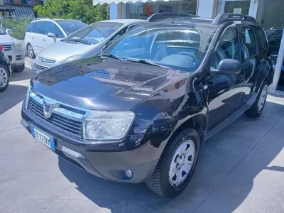 Usata Dacia Duster Ambiance 105 CV (77 kW) 2011 Nero SUV
