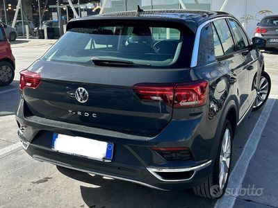 Usata VW T-Roc Advance 116 CV (85 kW) 2019 Grigio SUV