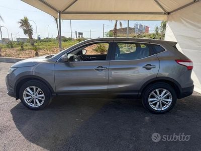 Usata Nissan Qashqai Acenta 110 CV (80 kW) 2014 Grigio SUV