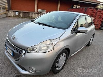 Begagnad Peugeot 208 S 68 HK (50 kW) 2012 Grå Halvkombi