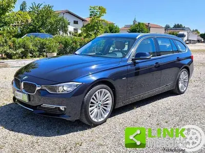 Usata BMW 320 Luxury Line 184 CV (135 kW) 2012 Bluazzurro Station wagon