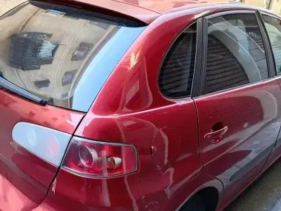 Usata Seat Ibiza 54 CV (39 kW) 1999 Rosso Utilitaria
