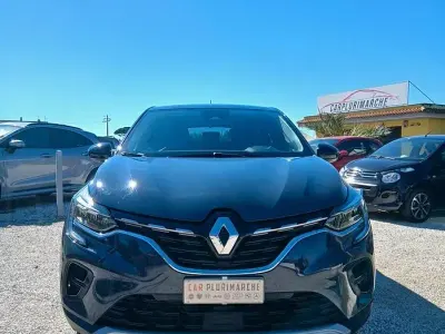 Usata Renault Captur Intens 101 CV (74 kW) 2022 Blu SUV