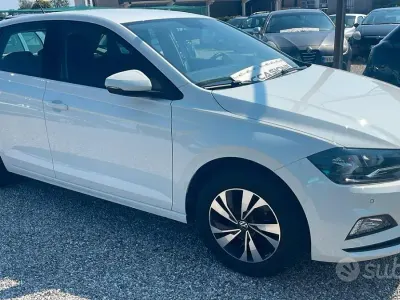 Usata VW Polo Comfortline 110 CV (80 kW) 2021 Bianco Utilitaria