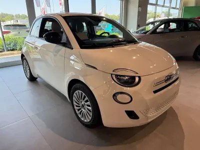 Nuova Fiat 500 Pop 65 CV (47 kW) 2026 Bianco Utilitaria