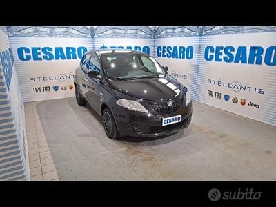 Usata Lancia Ypsilon S 70 CV (51 kW) 2024 Nero vulcano Utilitaria
