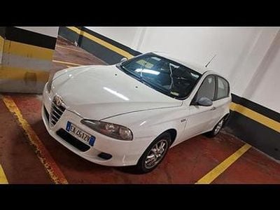 Usata Alfa Romeo 147 120 CV (88 kW) 2010 Bianco Utilitaria