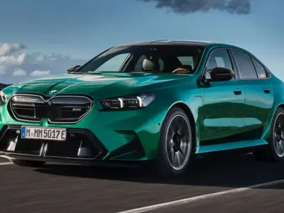 Nuova BMW M5 727 CV (534 kW) 2026 Argento SUV