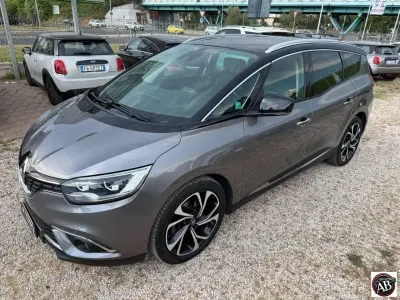 Usata Renault Grand Scénic IV Bose Edition 131 CV (96 kW) 2018 Bronzo Monovolume