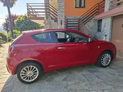 Usata Alfa Romeo MiTo 79 CV (58 kW) 2016 Rosso Utilitaria