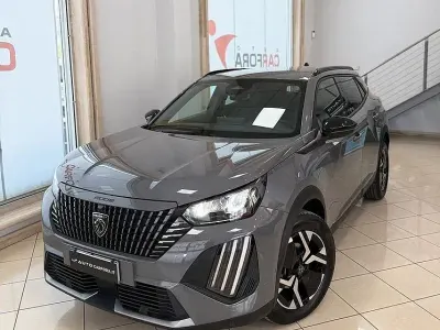 Usata Peugeot 2008 Allure 102 CV (75 kW) 2025 Grigio SUV