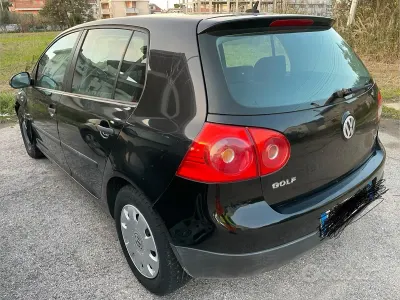 Usata VW Golf IV Comfortline 105 CV (77 kW) 2003 Berlina