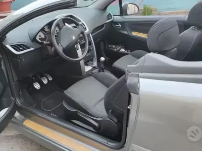Usata Peugeot 207 CC 120 CV (88 kW) 2009 Grigio Cabrio
