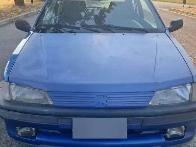 Usata Peugeot 106 75 CV (55 kW) 1995 Bluazzurro Utilitaria