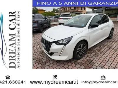Usata Peugeot 208 Allure 74 CV (54 kW) 2022 Bianco Utilitaria