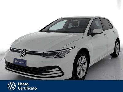 Gebraucht VW Golf VIII Life 131 PS (96 kW) 2020 Weiß Limousine