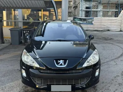 Usata Peugeot 308 110 CV (80 kW) 2007 Nero Utilitaria
