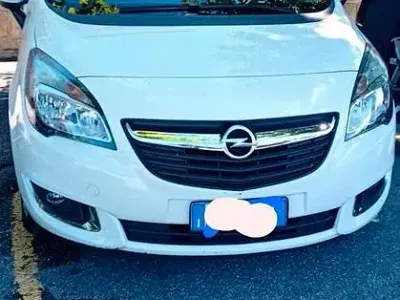 Usata Opel Meriva 101 CV (74 kW) 2016 Bianco Monovolume