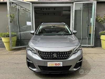 Usata Peugeot 3008 130 CV (95 kW) 2019 Grigio SUV