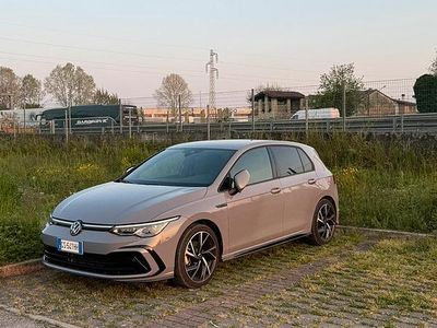 Grigio Usata 2024 VW Golf R-line Berlina | 25.500 € (Buon prezzo)