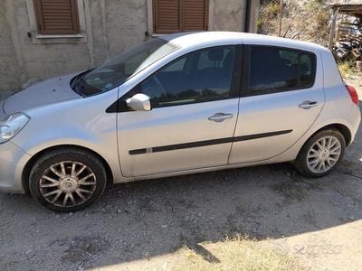 Grigio Usata 2008 Renault Clio II LE Utilitaria | 2800 €