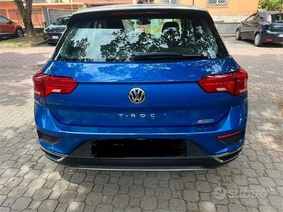 Usata VW T-Roc 150 CV (110 kW) 2019 Blu SUV