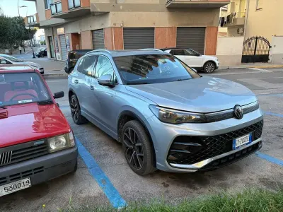 Usata VW Tiguan R-line Plus 204 CV (150 kW) 2025 Argento SUV