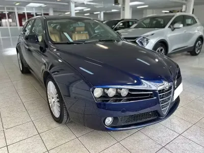 Usado Alfa Romeo 159 Distinctive 150 CV (110 kW) 2006 Azul Familiar