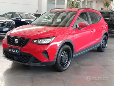 Usata Seat Arona Reference 95 CV (69 kW) 2023 Rosso SUV