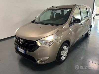 Usata Dacia Lodgy Comfort 102 CV (75 kW) 2020 Marrone Monovolume