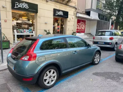 Usata Volvo C30 109 CV (80 kW) 2007 Verde Utilitaria