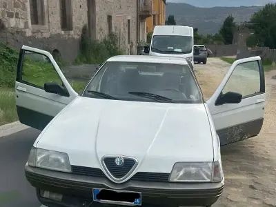 Usata Alfa Romeo 164 145 CV (106 kW) 1989 Berlina
