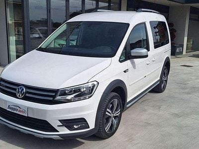 Usata VW Caddy 122 CV (89 kW) 2020 Bianco pastello Monovolume