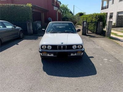 Usata BMW 320 Cabriolet 129 CV (94 kW) 1990 Bianco Cabrio