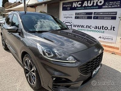 Usata Ford Kuga ST-Line 120 CV (88 kW) 2022 Grigio SUV