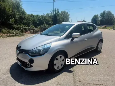 Usata Renault Clio IV 73 CV (53 kW) 2018 Grigio Berlina