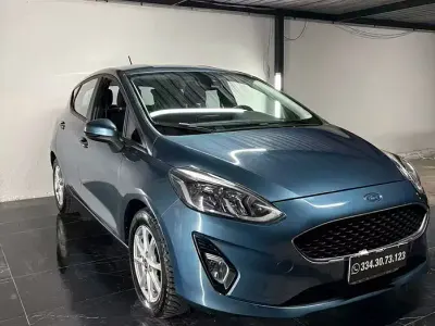 Usata Ford Fiesta 86 CV (63 kW) 2019 Bluazzurro Utilitaria