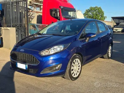 Usata Ford Fiesta Business Edition 75 CV (55 kW) 2017 Blu Utilitaria