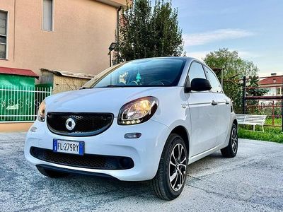 Usata Smart ForFour Passion 2017 Bianco Utilitaria