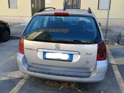 Usata Peugeot 307 75 CV (55 kW) 2002 Grigio Station wagon