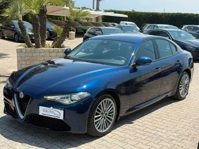 Usata Alfa Romeo Giulia Super 160 CV (117 kW) 2020 Blu Berlina