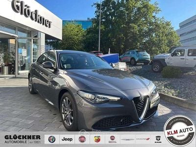 Usata Alfa Romeo Giulia Super 200 CV (147 kW) 2017 Grigio scuro Berlina