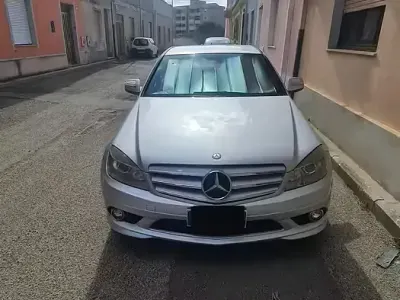 Usata Mercedes 220 170 CV (125 kW) 2008 Grigio Berlina