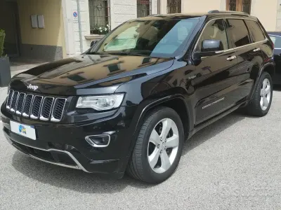 Usata Jeep Grand Cherokee Overland 250 CV (183 kW) 2016 Nero SUV