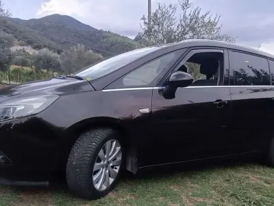 Usata Opel Zafira Edition 140 CV (102 kW) 2015 Monovolume