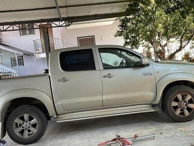 usata Toyota HiLux 3.0 d 4x4