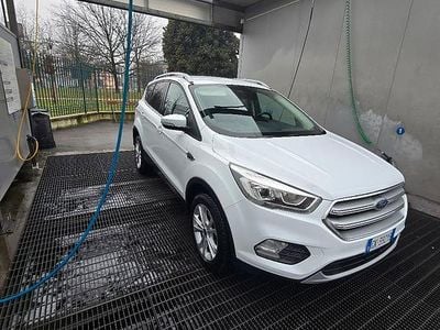 Usata Ford Kuga 2017 Bianco SUV