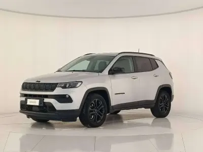 Usata Jeep Compass Night Eagle 131 CV (96 kW) 2022 Glacier metallic SUV