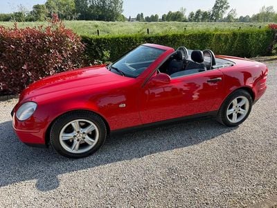 Begagnad Mercedes SLK230 193 HK (141 kW) 1999 Röd Cab